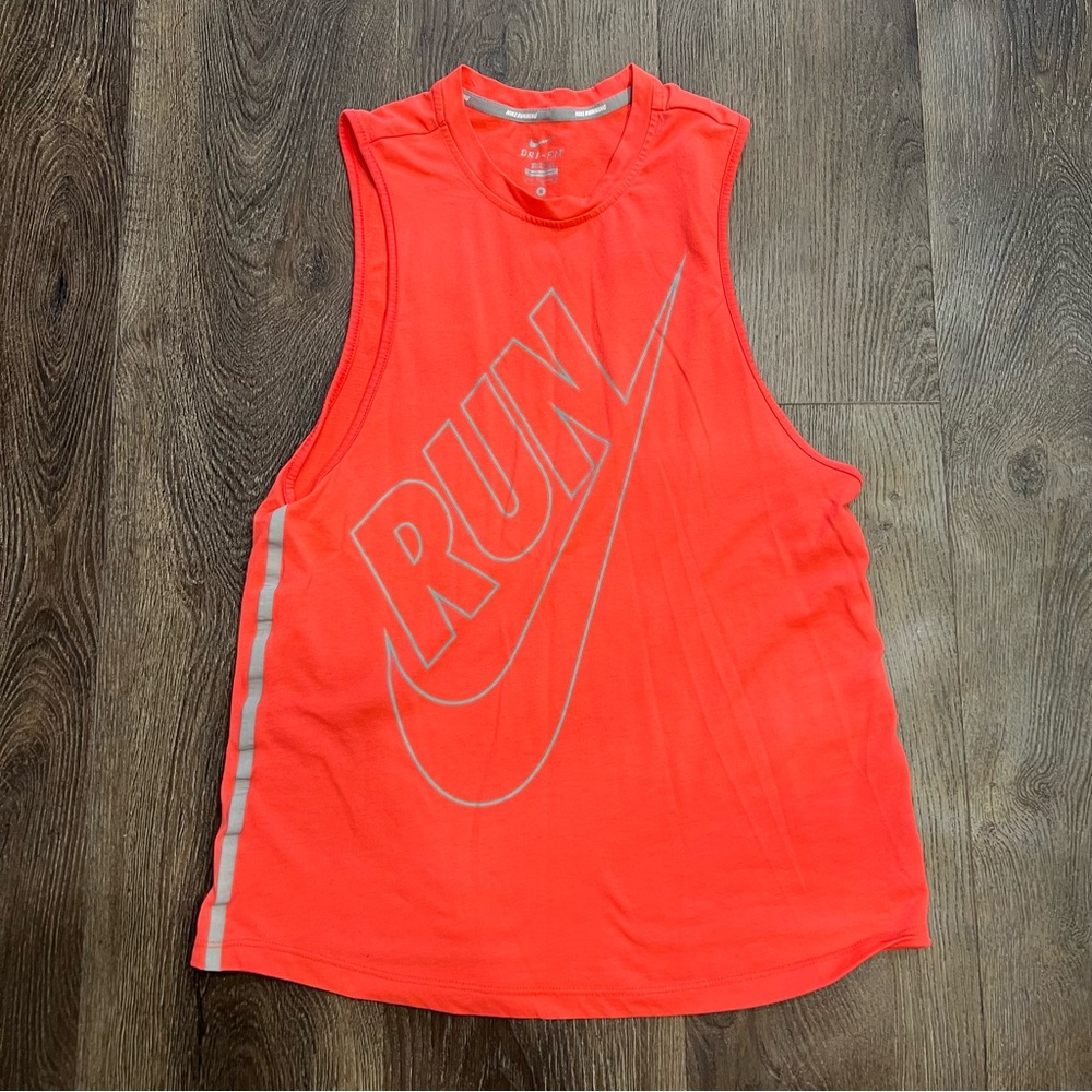 Nike tank
